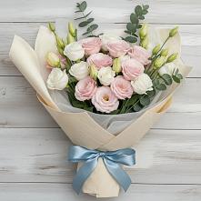 Букет цветов из:  Лизиантусы во Всеволожске