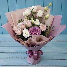 Букет цветов из:  Розы и Лизиантусы во Всеволожске