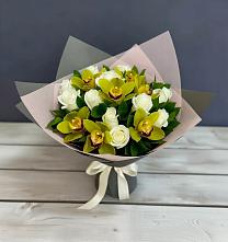 Букет цветов из:  Орхидеи и Розы во Всеволожске