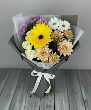 Букет цветов из:  Розы, Герберы и Хризантемы во Всеволожске