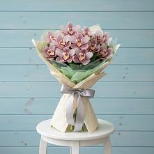 Букет цветов из:  Орхидеи и Розы во Всеволожске