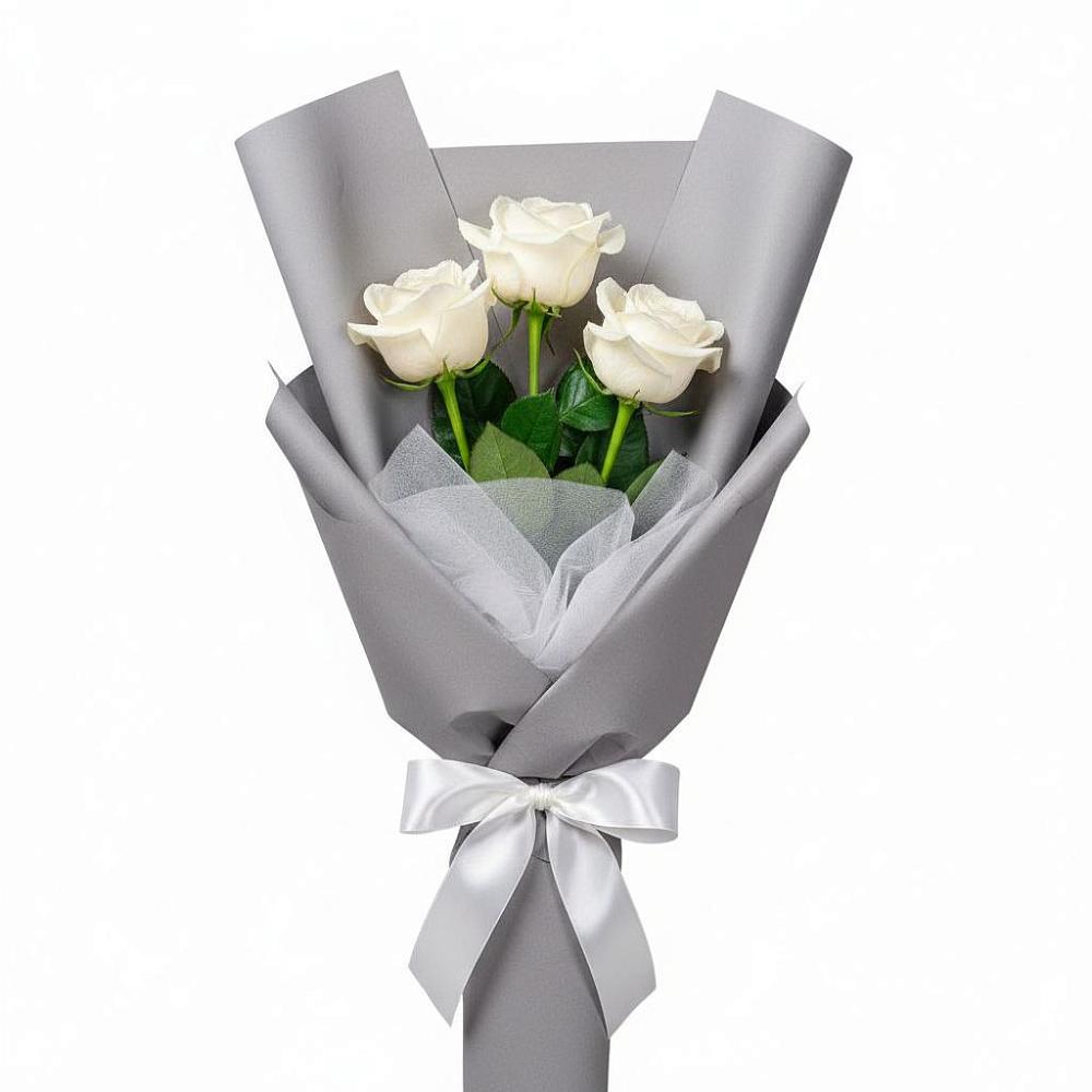 Букет 3 белые розы во Всеволожске