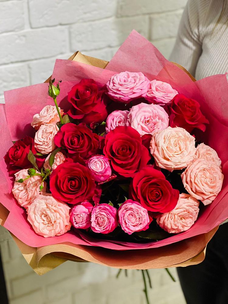 Букет цветов из: Розы во Всеволожске