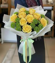 Букет цветов из:  Хризантемы и Розы во Всеволожске