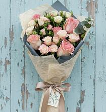 Букет цветов из:  Розы #REPLACE_PRED# Всеволожске