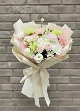 Букет цветов из:  Гвоздики, Розы, Лизиантусы и Хризантемы #REPLACE_PRED# Всеволожске
