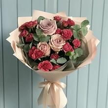 Букет цветов из:  Гвоздики и Розы во Всеволожске